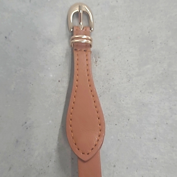 Belt Brown Micro 1/2" adj 33"-35" Size Large vegan leather brass buckle euc - Picture 3 of 7